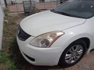 A picture of 2013 Nissan Altima