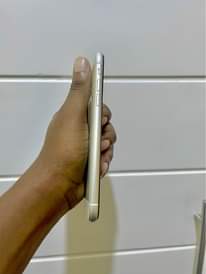 A picture of iPhone 11 128GB