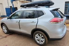A picture of 55 million Xtrail WhatsApp Call 0776 245142 