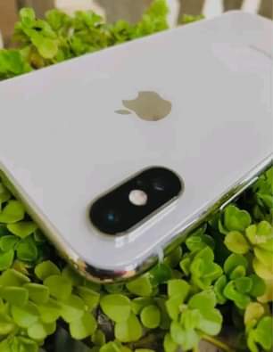 A picture of iphone X