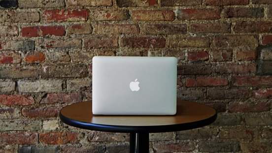 A picture of Macbook pro 2015