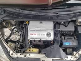 A picture of Trust MaxwellAutos For Good Cars Extremely Clean Toyota Sienna 2005