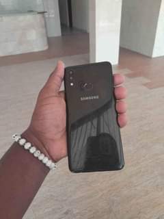 A picture of SAMSUNG A10S