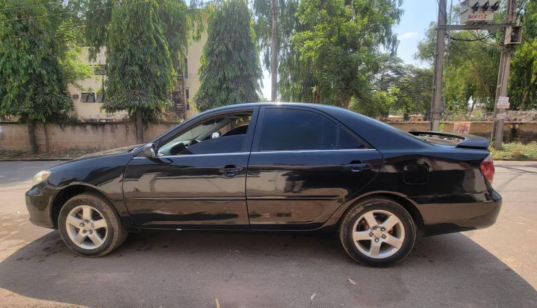 A picture of 2005 Toyota v6 2005