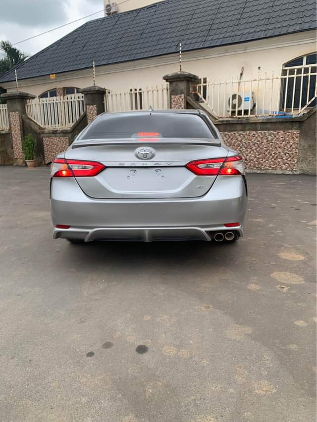 A picture of 2019 CAMRY SE 08162815326