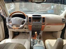 A picture of LEXUS ES330 GOING