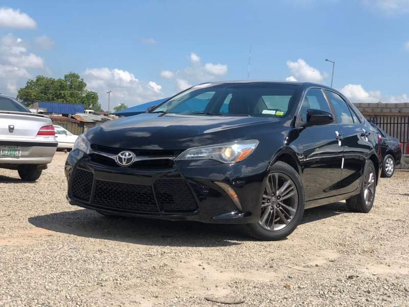A picture of SUPER DISTRESS A Super Clean Foreign Used Toyota Camry 2016