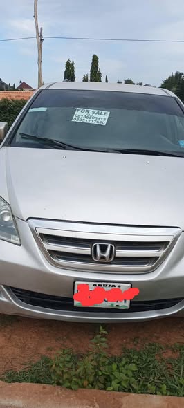 A picture of 2008 Honda bus