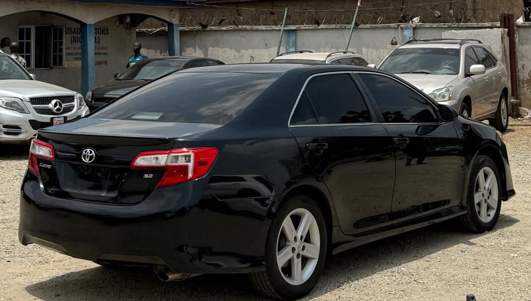 A picture of Toyota Camry 2013 model