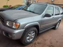 A picture of 2002 Nissan Pathfinder N