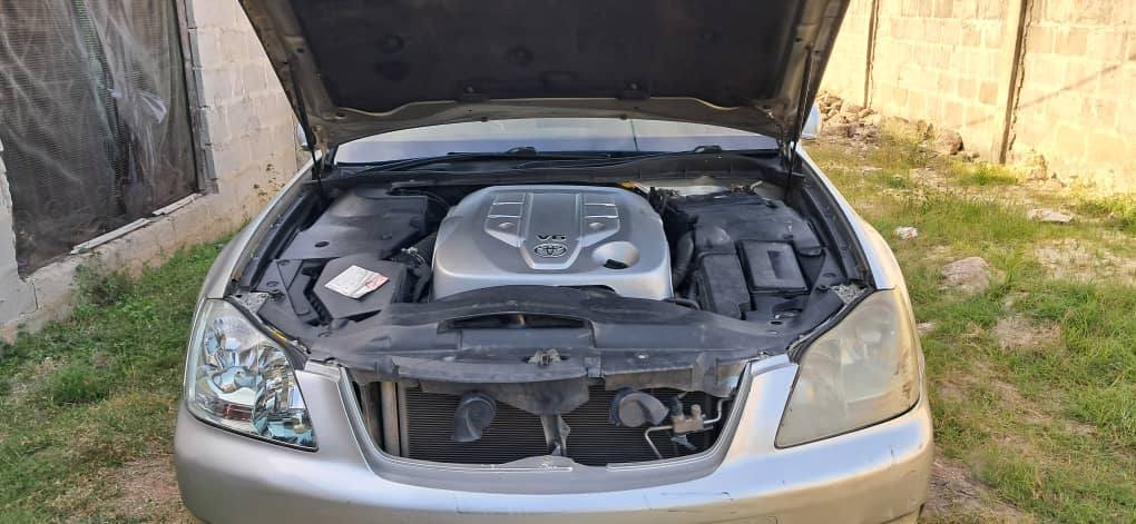 A picture of Toyota crown