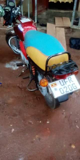 A picture of UFR Bajaj boxer 100
