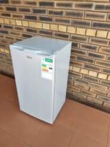 classifieds/fridges