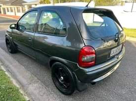 A picture of 2002 Opel Corsa Lite 1.4