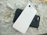 A picture of Google pixel 3 220 000 Tsh