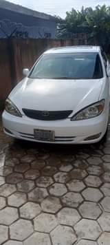 A picture of 2 4 Toyota Camry 09038403609