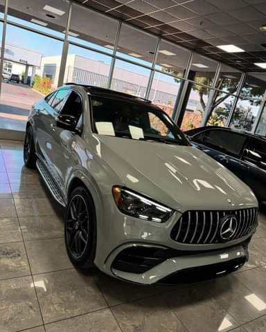 A picture of 2024 model GLE 63s AMG American Toks full Option Low