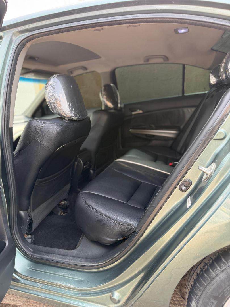 A picture of For sale Belgium standard 2010 Honda accord
