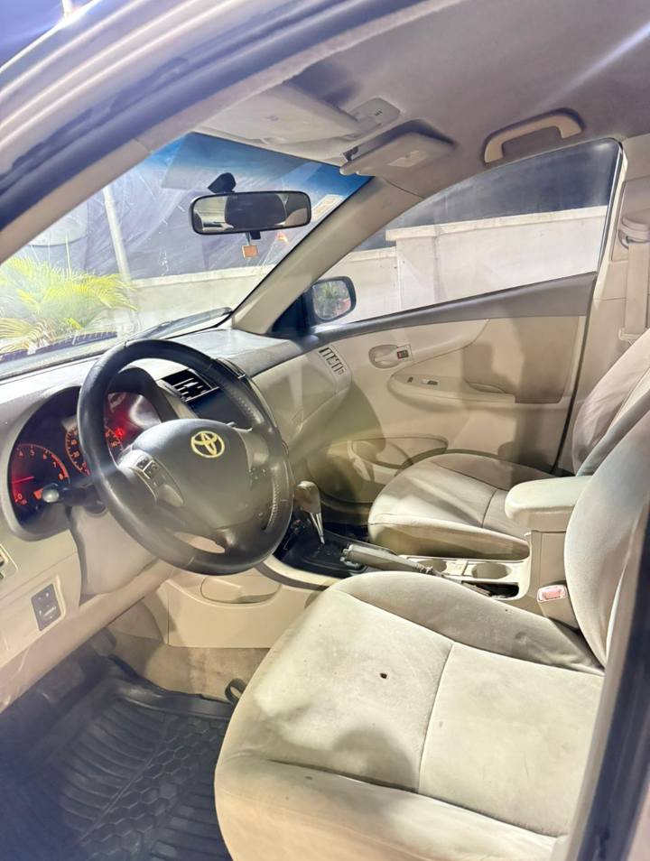 A picture of A Very Good 2010 Toyota Corolla