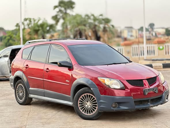 A picture of Pontiac vibe