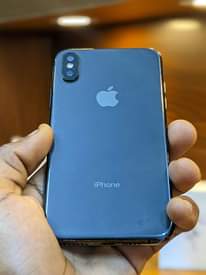 A picture of iPhone Xs Gb 256 Face id Display message Battery Message
