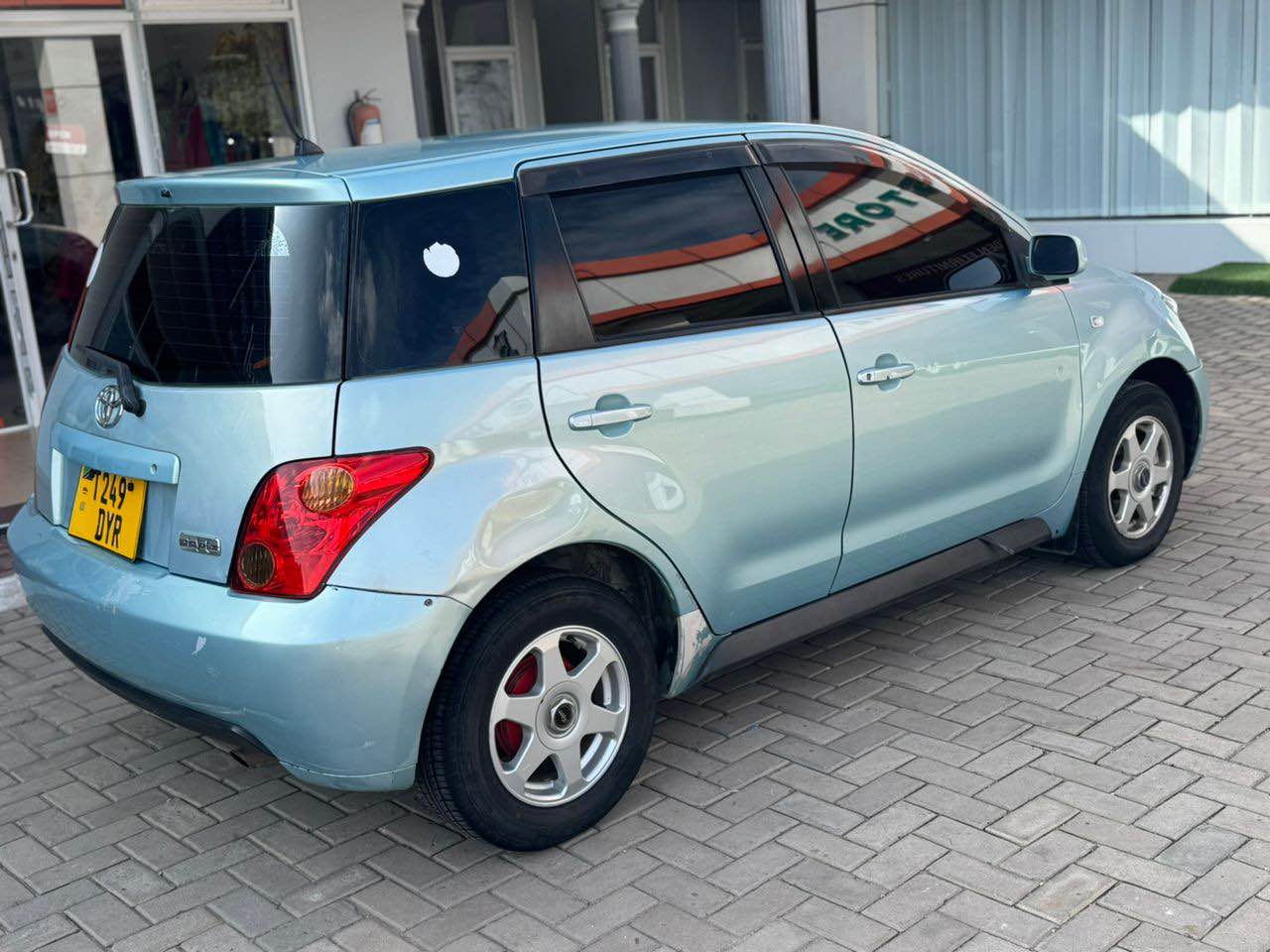 A picture of Toyota Ist