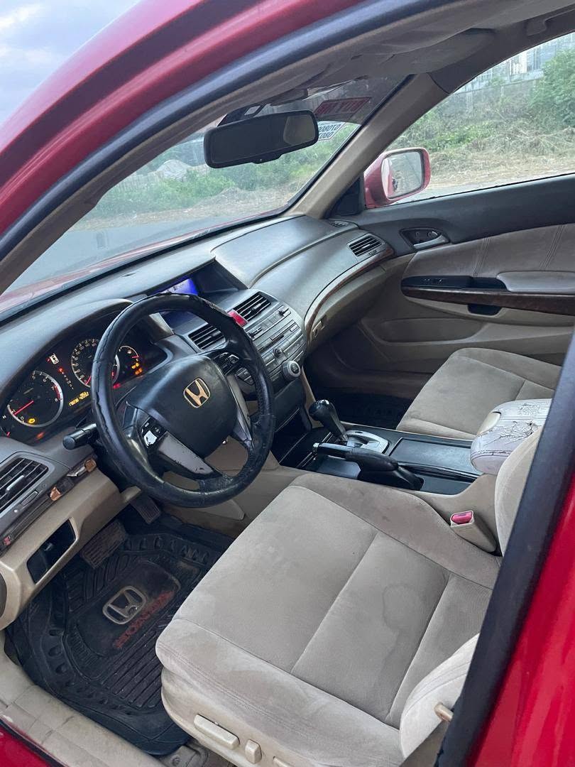 A picture of Honda Accord 2009 Clean Register