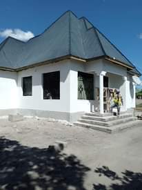 A picture of 0789659702 0656394984