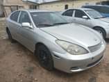 A picture of Lexus Es330 04 model Clean and sharp Engine A c