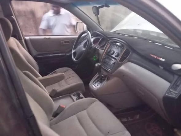 A picture of Toyota Highlander 04 08036407690