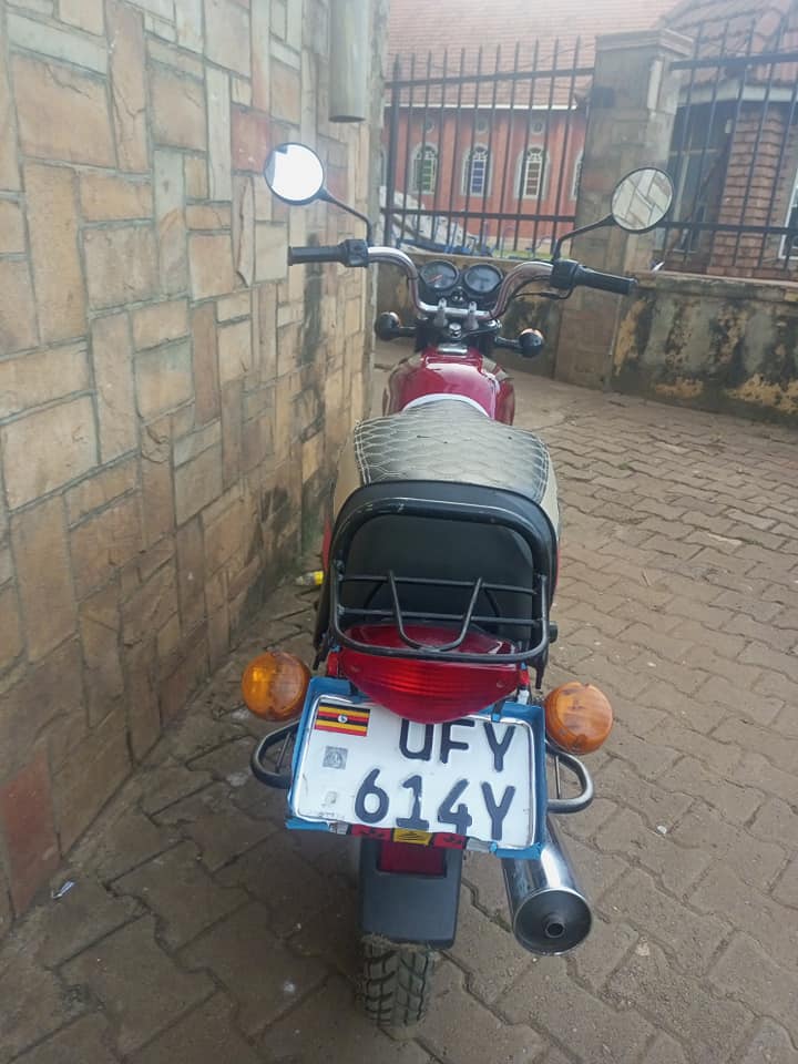 A picture of It s as good as new kol or wtsup 0704856235