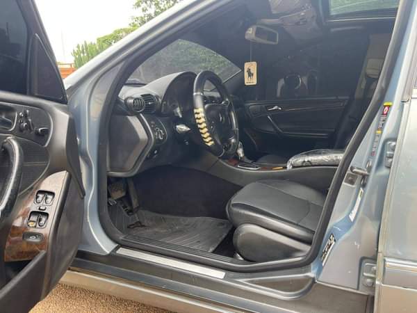 A picture of Clean used Mercedes Benz c230 2006 model with duty Location