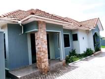 houses kyanja