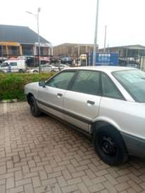 A picture of Audi 80