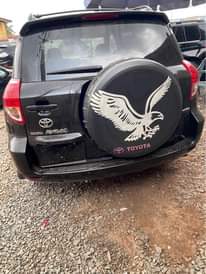 A picture of Toyota rav4