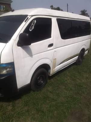 A picture of Hummer bus