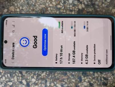 A picture of Samsung Galaxy A72 256