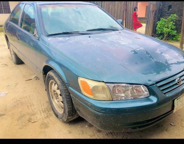 A picture of CAMRY LIGHT ENGINE AC GEAR BODY NEEDS ATTENTION PRICE 1