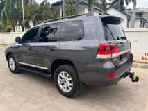 A picture of 2018 Toyota Landcruiser VXR