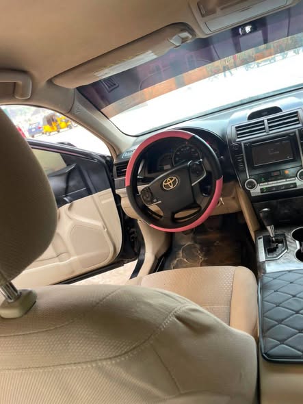 A picture of 08135300610 Hot mad distress Camry 2013 in prestige condition with