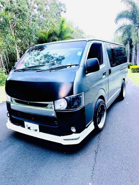 used toyota hiace