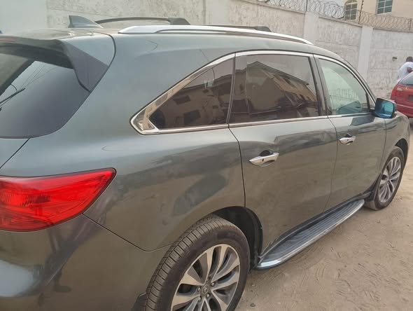 A picture of 2014 Acura MDX