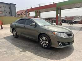A picture of Reg Toyota Camry 2013 Model Clean Sharp Body Keystart Rev