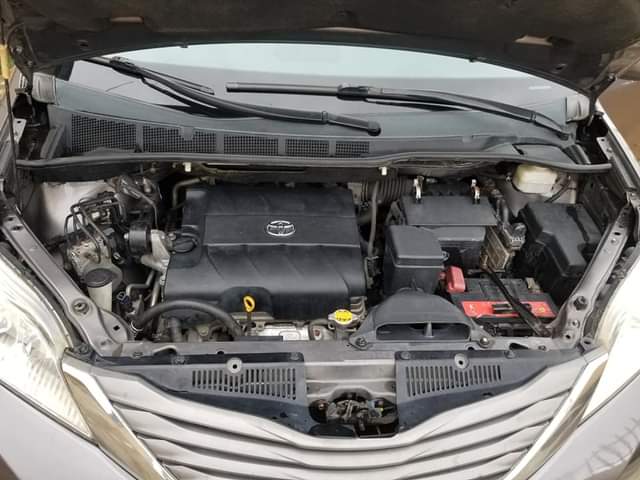 A picture of Tokunbo 2011 Toyota sienna