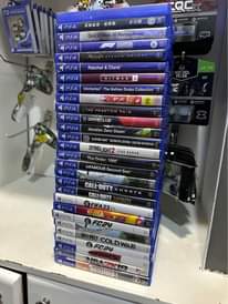 A picture of PLAYSTATION 4 CDs USED BRAND NEW