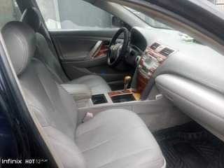 A picture of Toyota Camry 2008 Model Colour black First body beautiful interior
