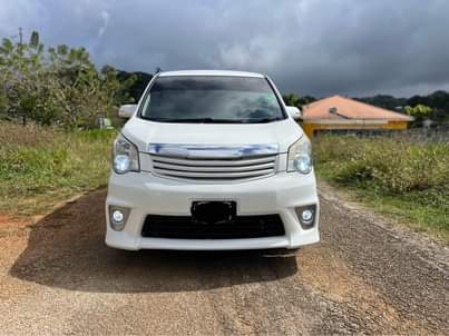 used toyota noah