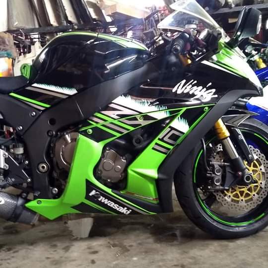 Vicker D.