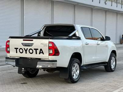 A picture of Inauzwa Hilux 88M
