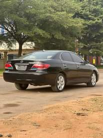 A picture of EXTREMELY SHARP 2005 LEXUS ES330 EVERYTHING IS WORKING PERFECTLYAC PROPERLY